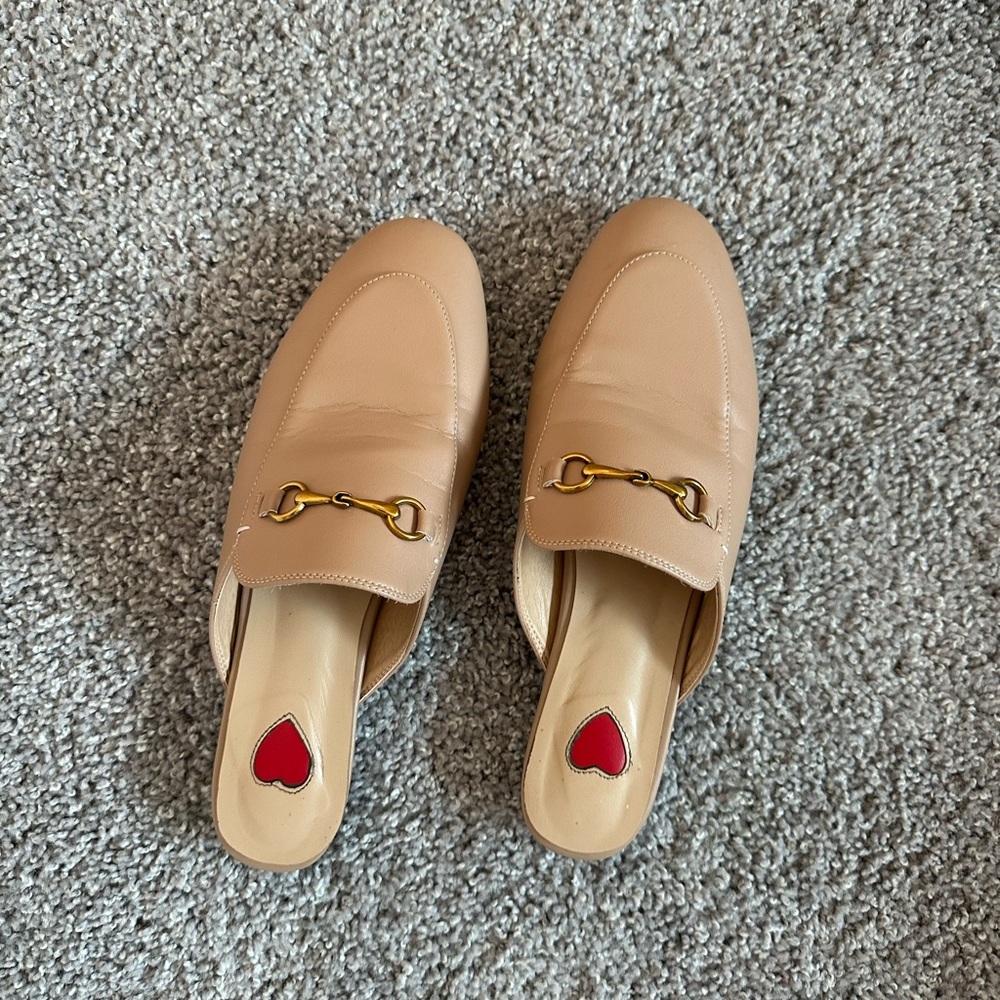 Elegant Tan Loafers with Gold Detail